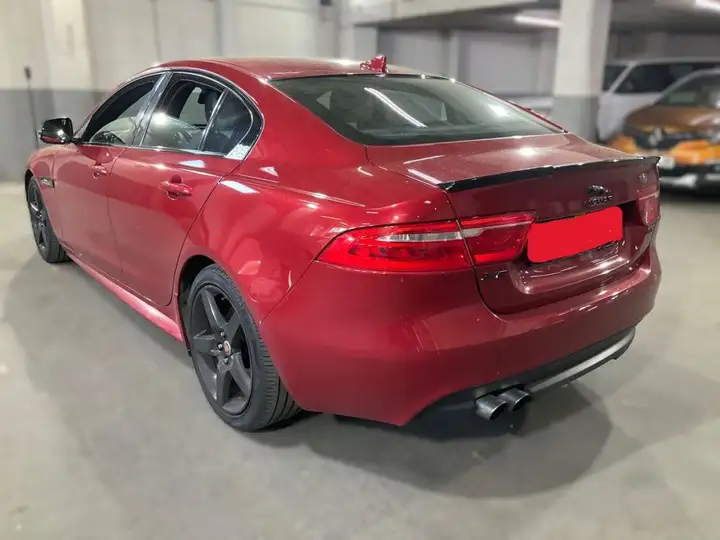 Jaguar XE 2.0 Diesel R-Sport 2016, foto 7