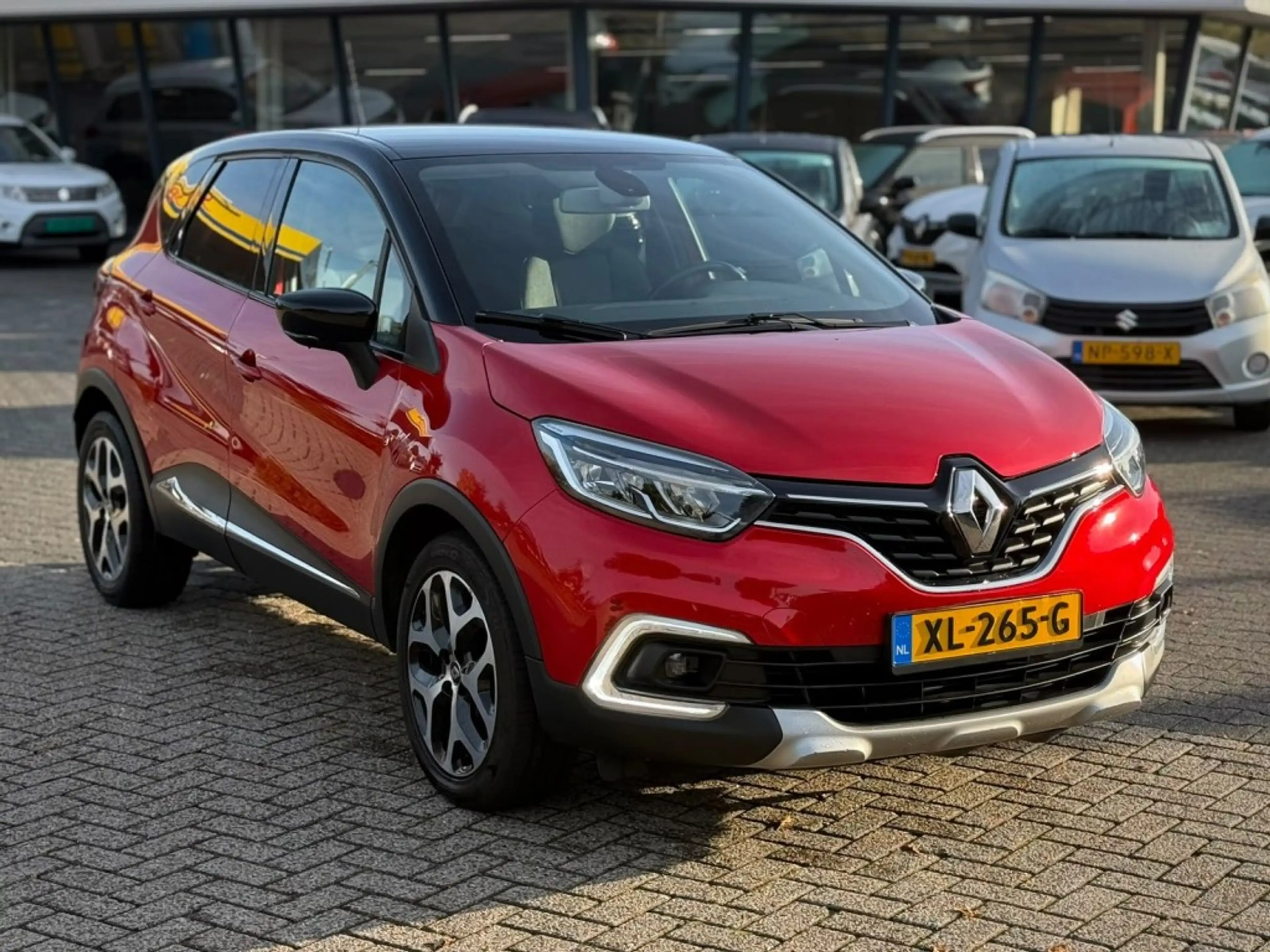 Renault Captur 1.2 TCE 120 EDC — photo 7