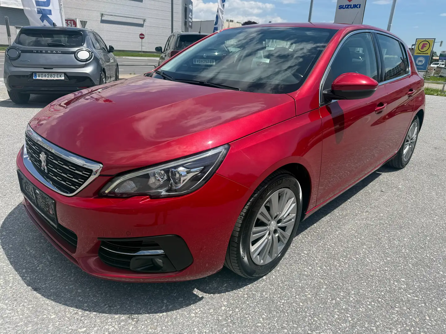 Peugeot 308 308 1,5 BlueHDI 100 Active S Rot - 1