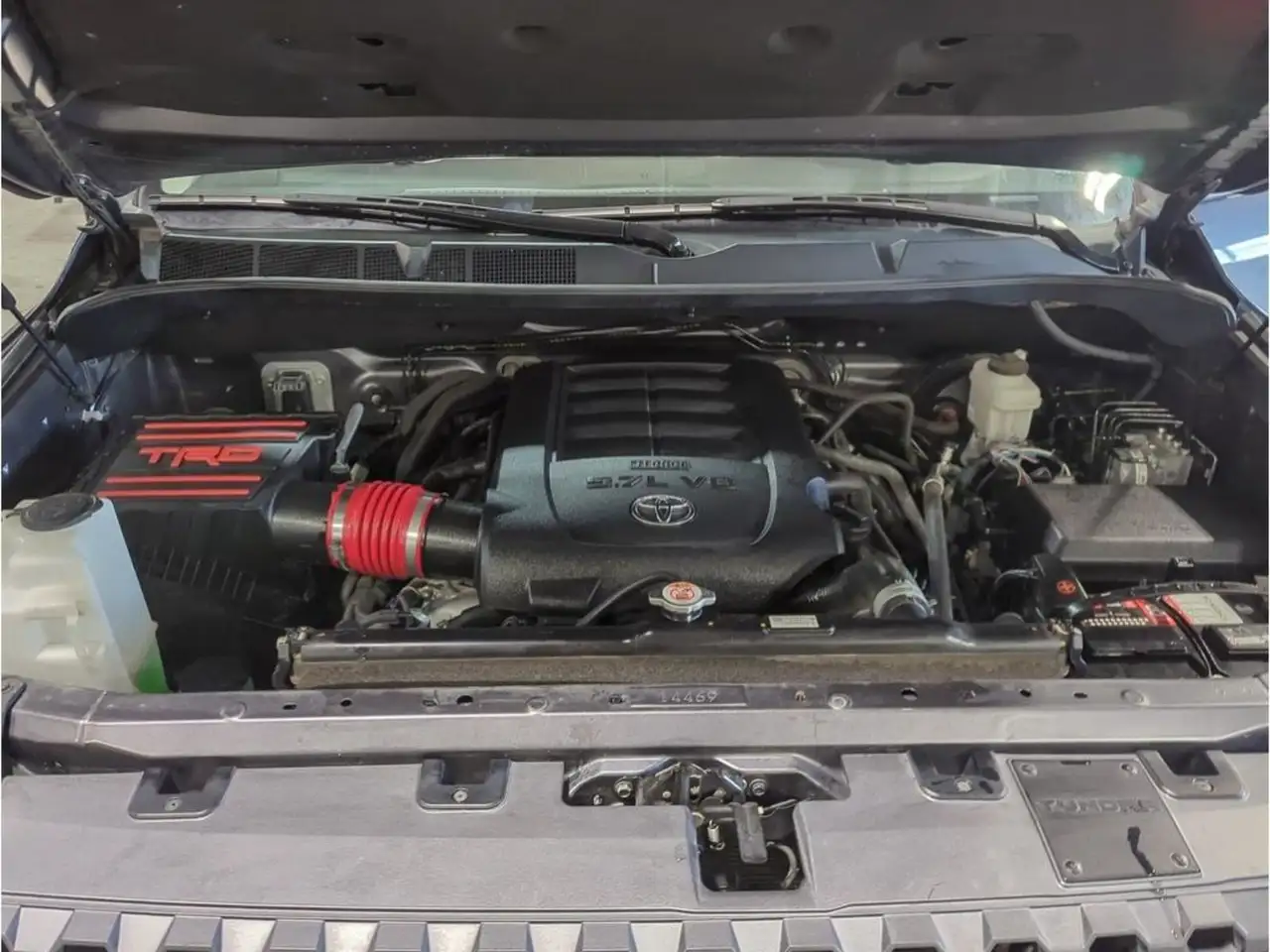 Toyota Tundra снимка Toyota Tundra