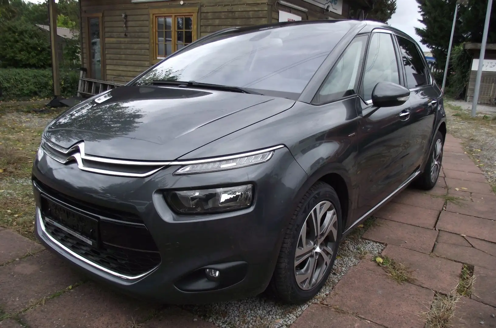 Citroen C4 Picasso Grau - 1