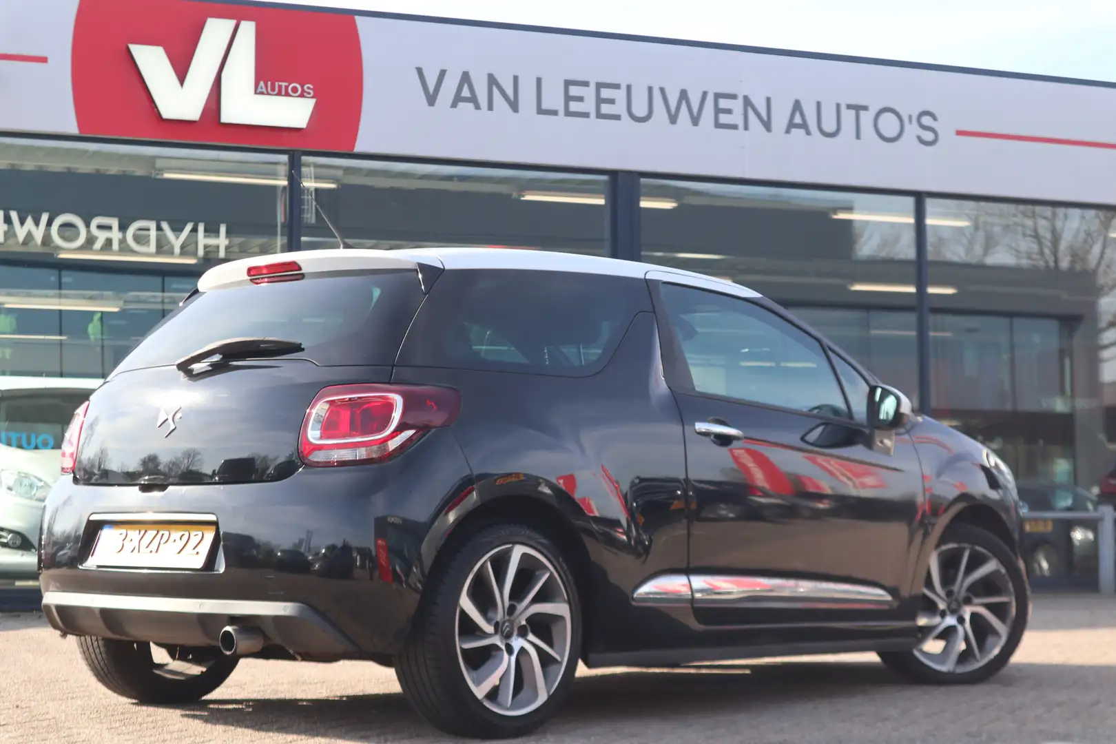 DS Automobiles DS 3 1.2 PureTech Business | Navigatie | Automaat | Cli Чорний - 2