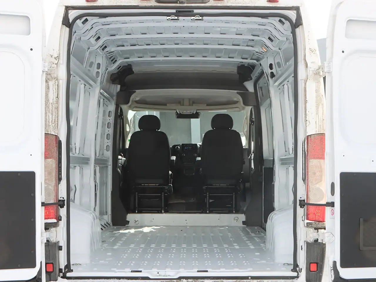 RAM ProMaster 3500 снимка RAM ProMaster 3500
