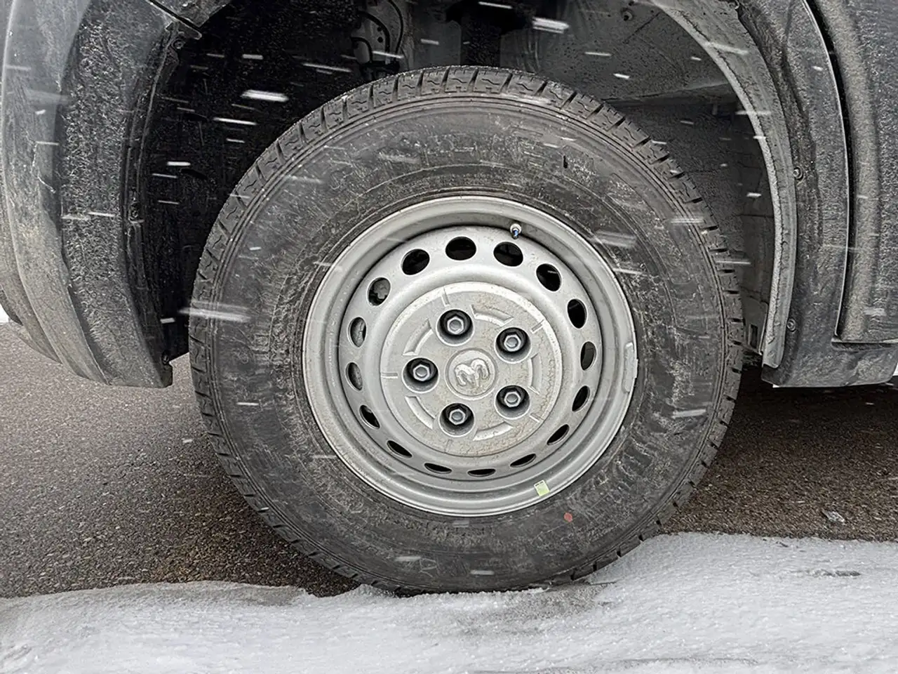 RAM ProMaster 3500 снимка RAM ProMaster 3500