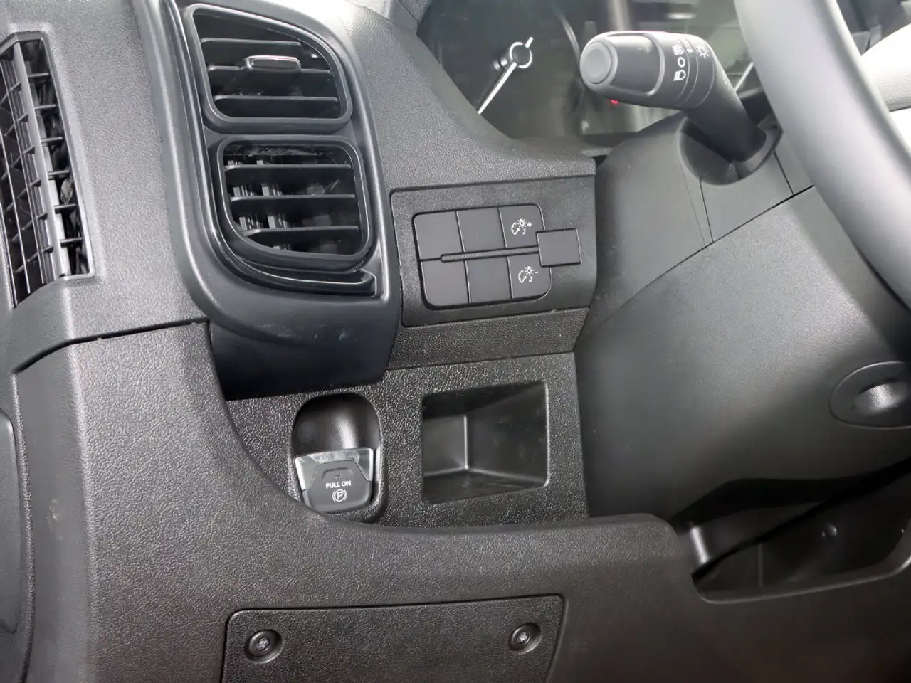 RAM ProMaster 3500 снимка RAM ProMaster 3500