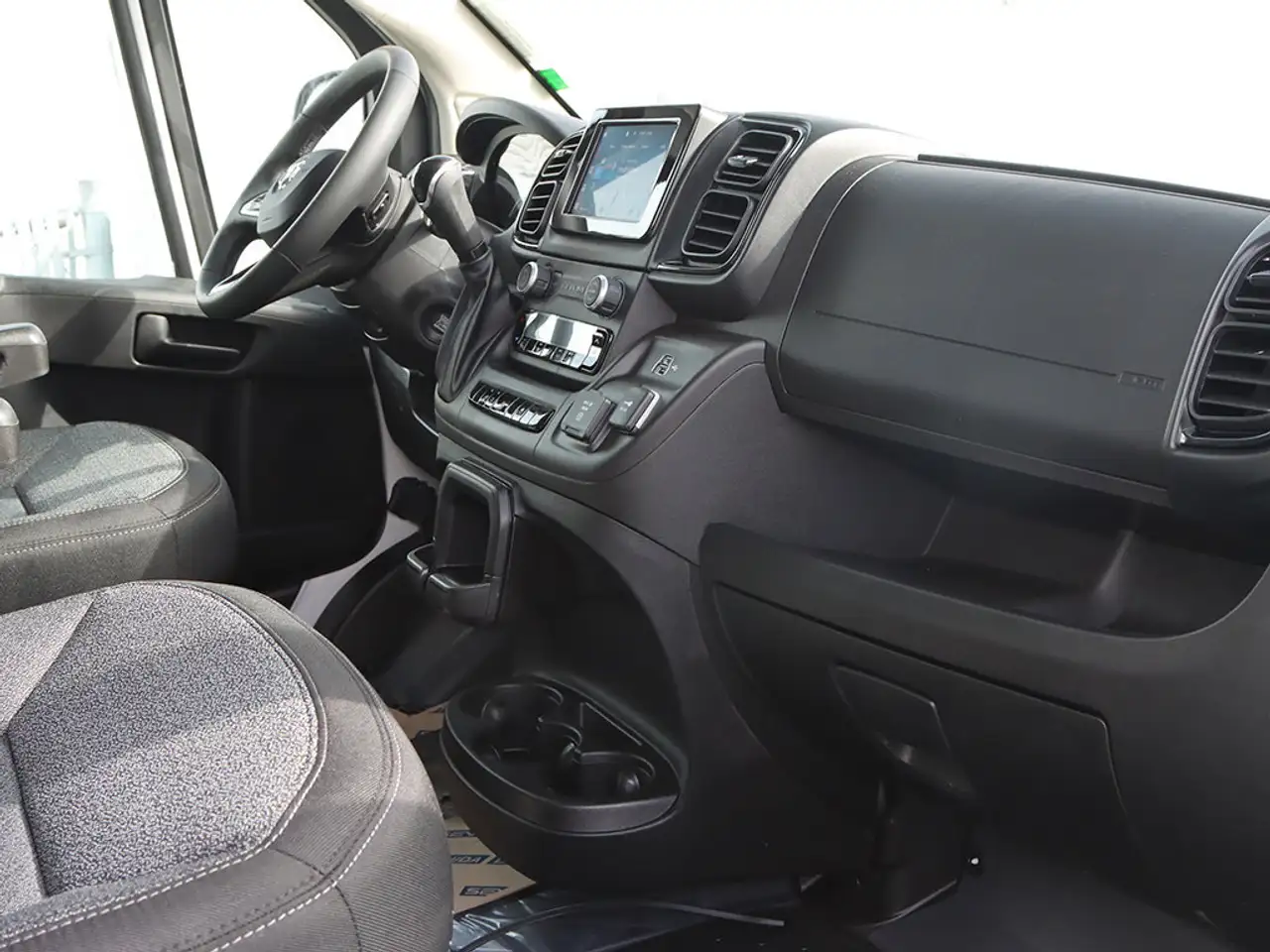 RAM ProMaster 3500 снимка RAM ProMaster 3500