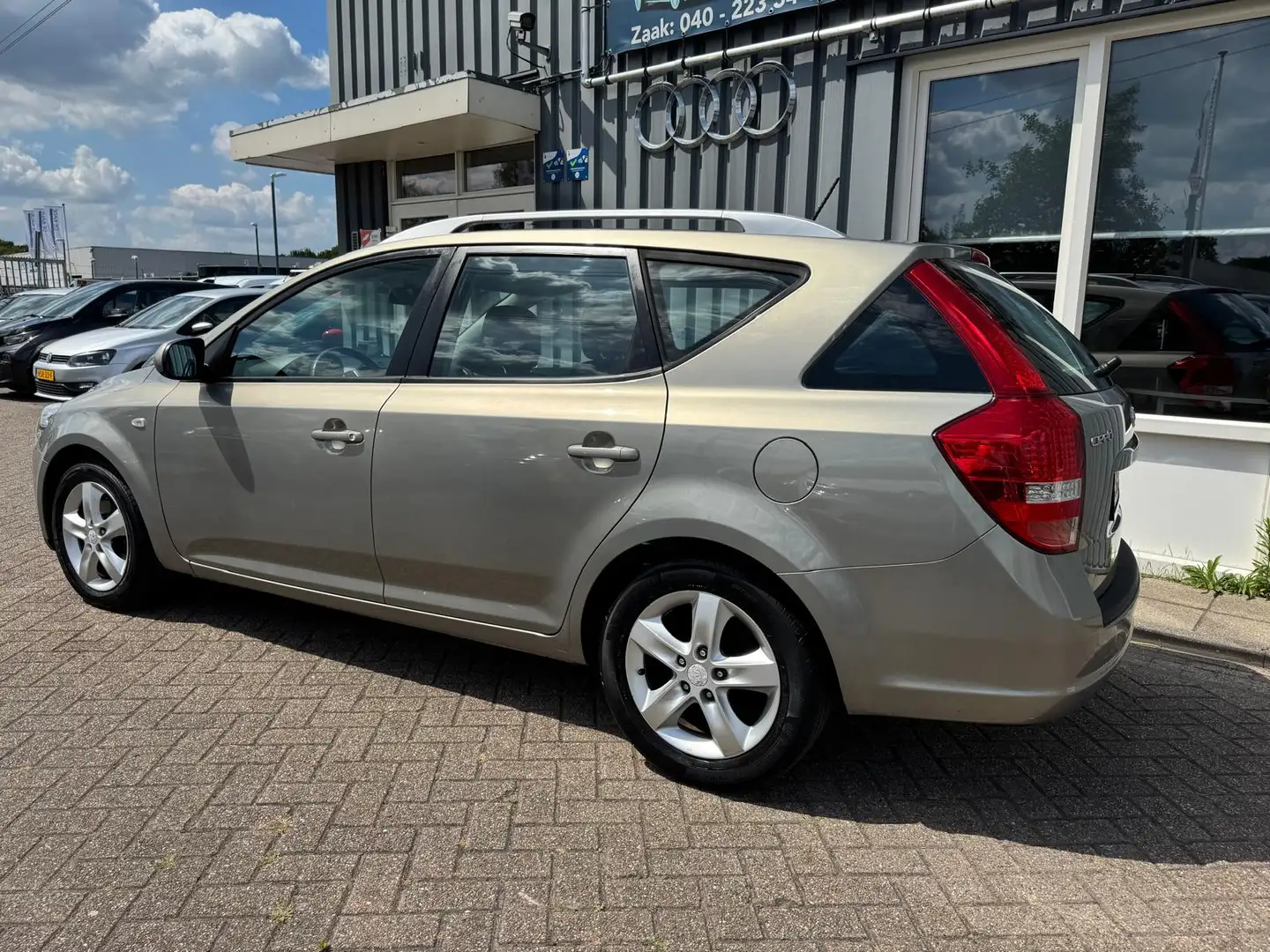 Kia Ceed / cee'd Sporty Wagon 1.4 CVVT Seven Grijs - 2