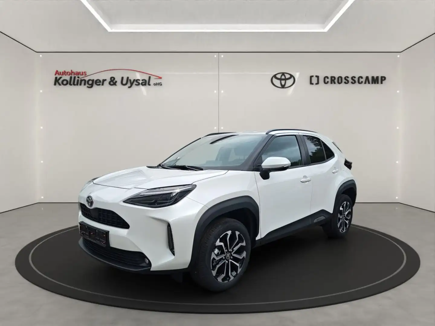 Toyota Yaris Cross Hybrid 1.5 VVT-i AWD-i Teamplayer Blanc - 2
