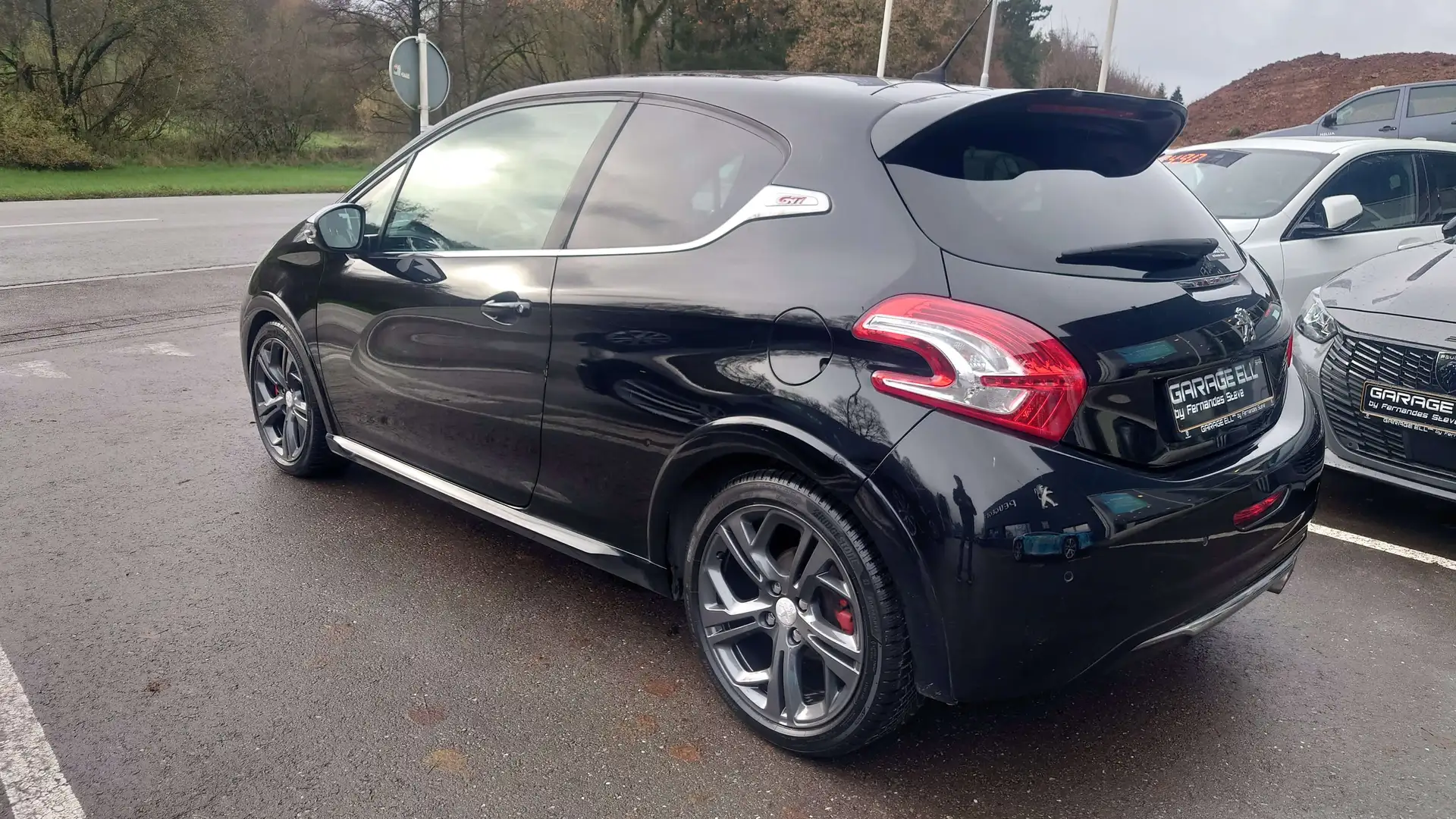 Peugeot 208 GTi Noir - 2