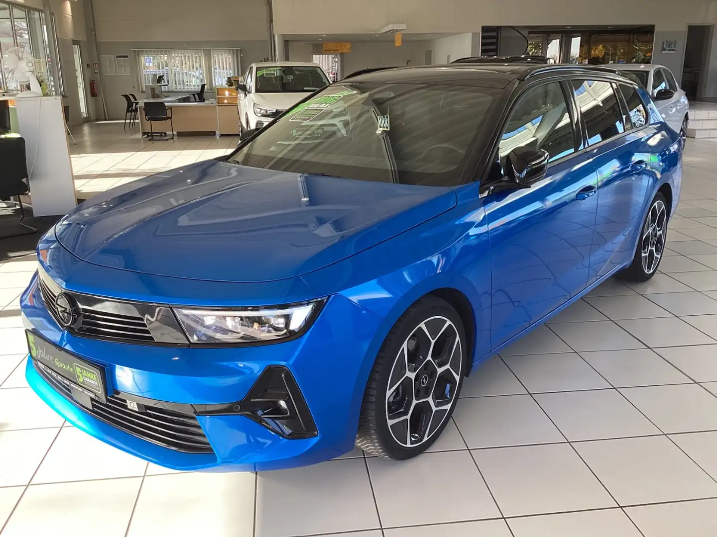 Opel Astra L Sportstourer 1.2 Turbo ULTIMATE ACC+NAVI Bleu - 2