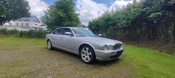 4.2 Executive,1 Hand, lückenlos Jaguar Scheckheft gepflegt, Inspektion NEU