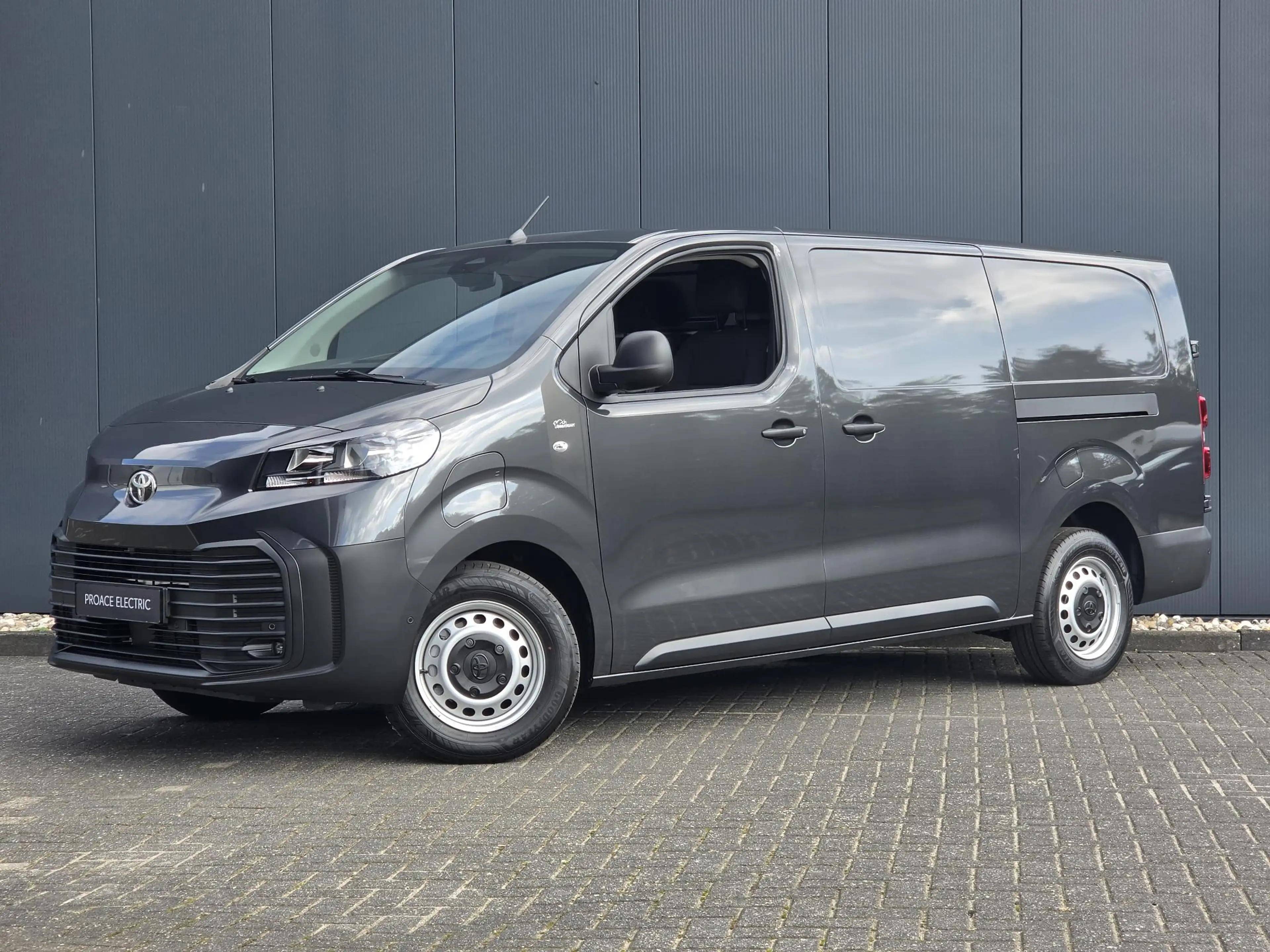 Toyota Proace Long Worker Electric 10th Anniversary 75 kWh L2 | — photo 2