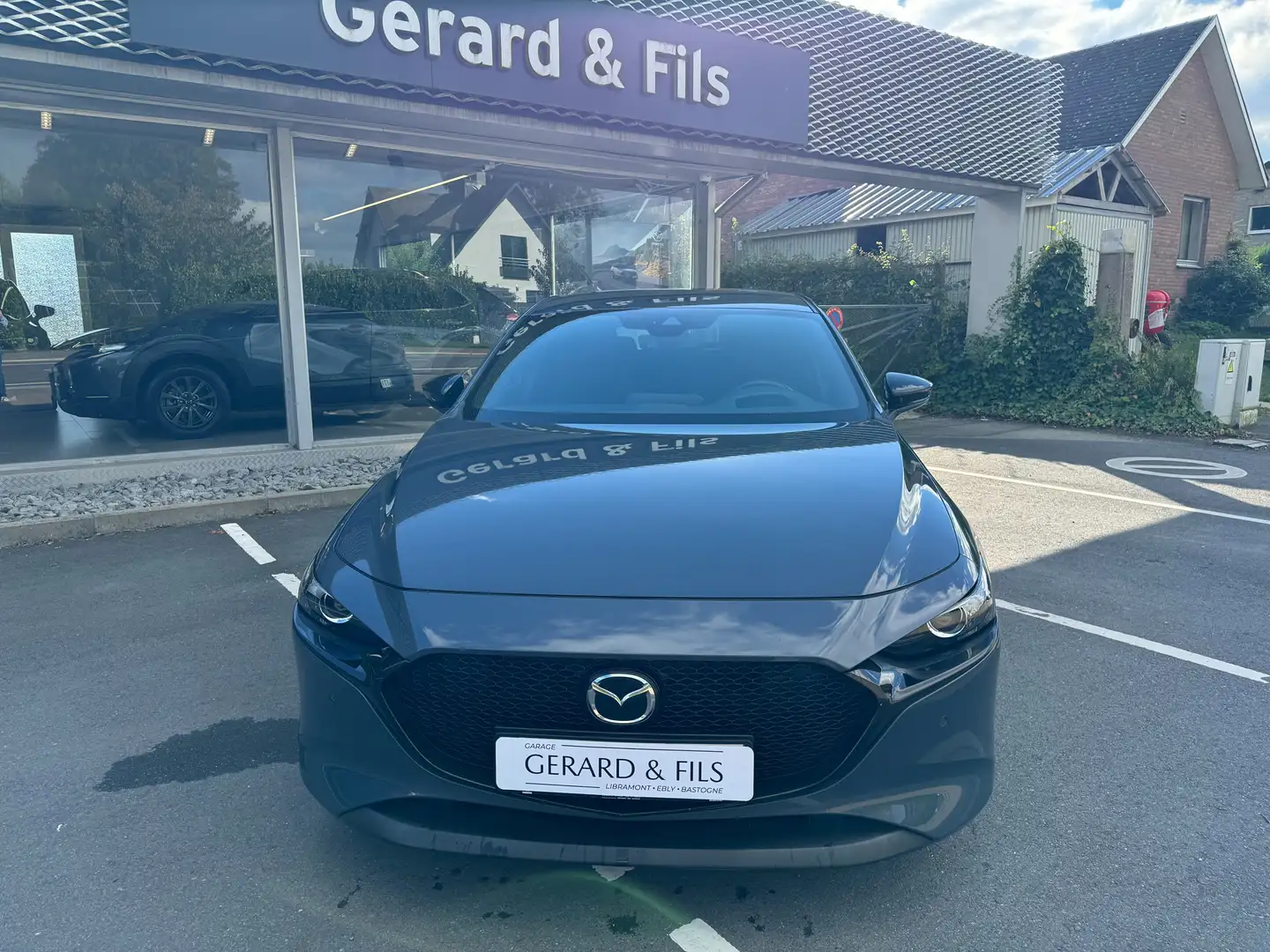 Mazda 3 Hatchback 2.0i e-Skyactiv-X Homura Сірий - 2
