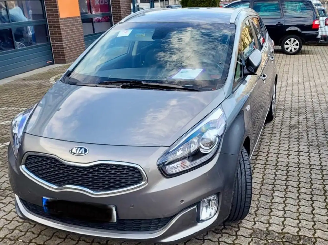 Kia Carens