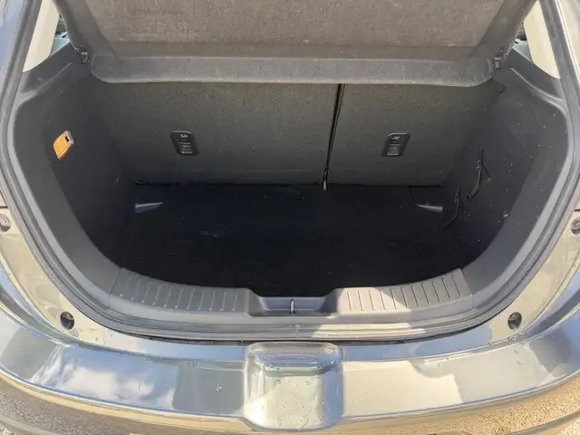 Mazda G75 Challenge view 12