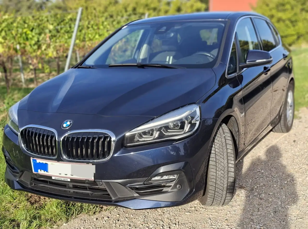 BMW 218