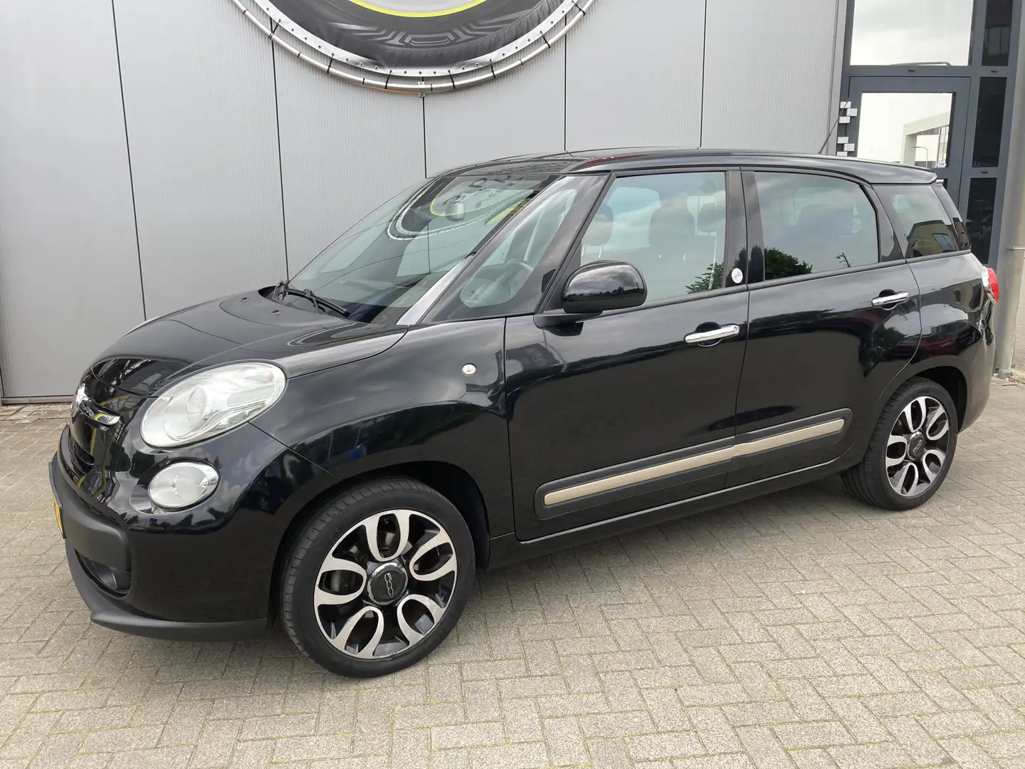 Fiat 500L Living 0.9 Lounge 7 persoons! | Navi | Cruise | Bl Zwart - 1