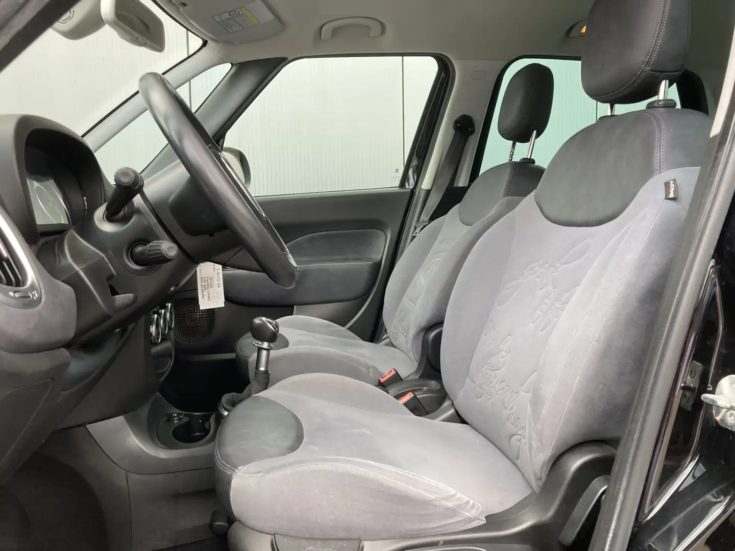 Fiat 500L Living 0.9 Lounge 7 persoons! | Navi | Cruise | Bl Zwart - 2