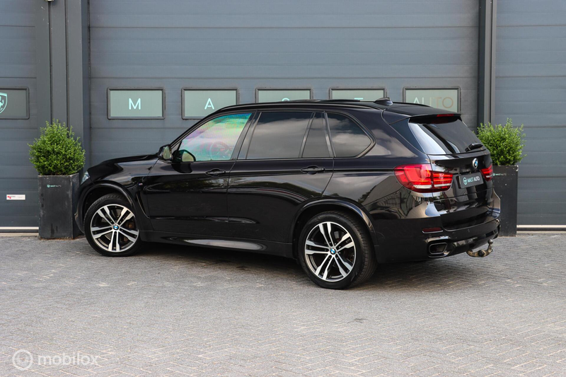 BMW X5 M50d|PANO|B&W AUDIO|MEMORY|HUD|SOFT CLOSE|LEDER — photo 13