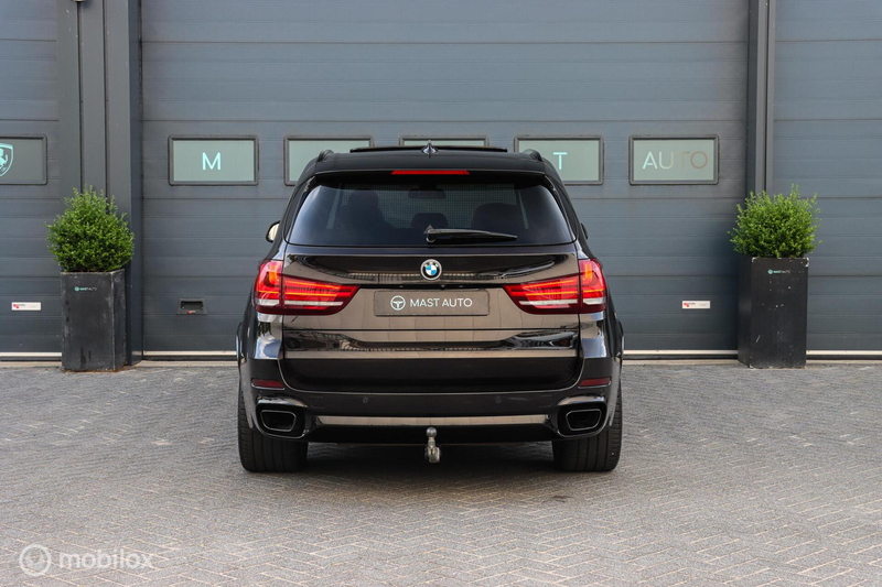 BMW X5 M50d|PANO|B&W AUDIO|MEMORY|HUD|SOFT CLOSE|LEDER — photo 9