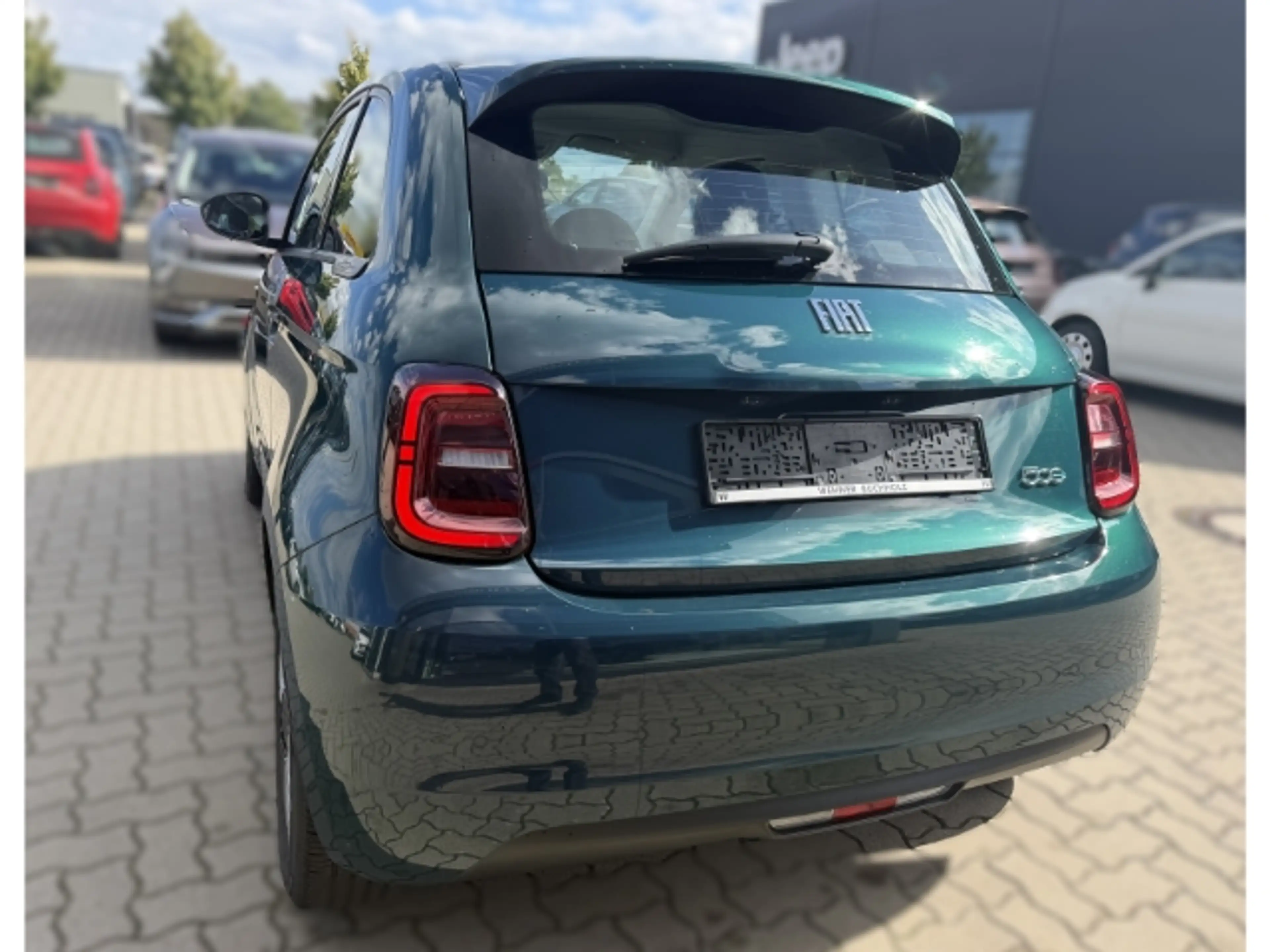 Fiat 500e Icon *Sitzheizung *Apple Car Play *Tempomat — photo 7