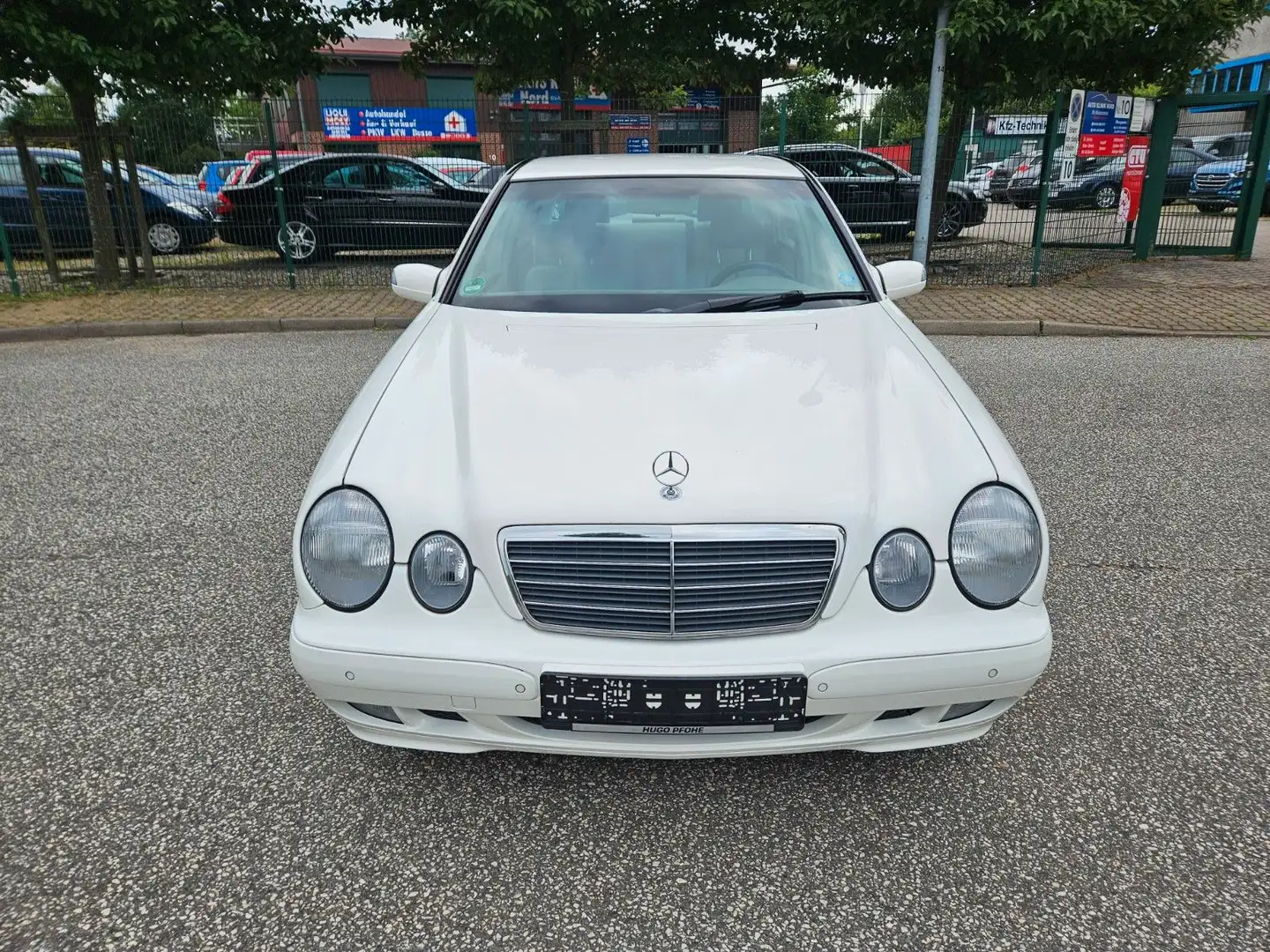 Mercedes-Benz E 200 CDI CLASSIC-136Tkm-TÜV NEU-TOP ZUSTAND Blanc - 2