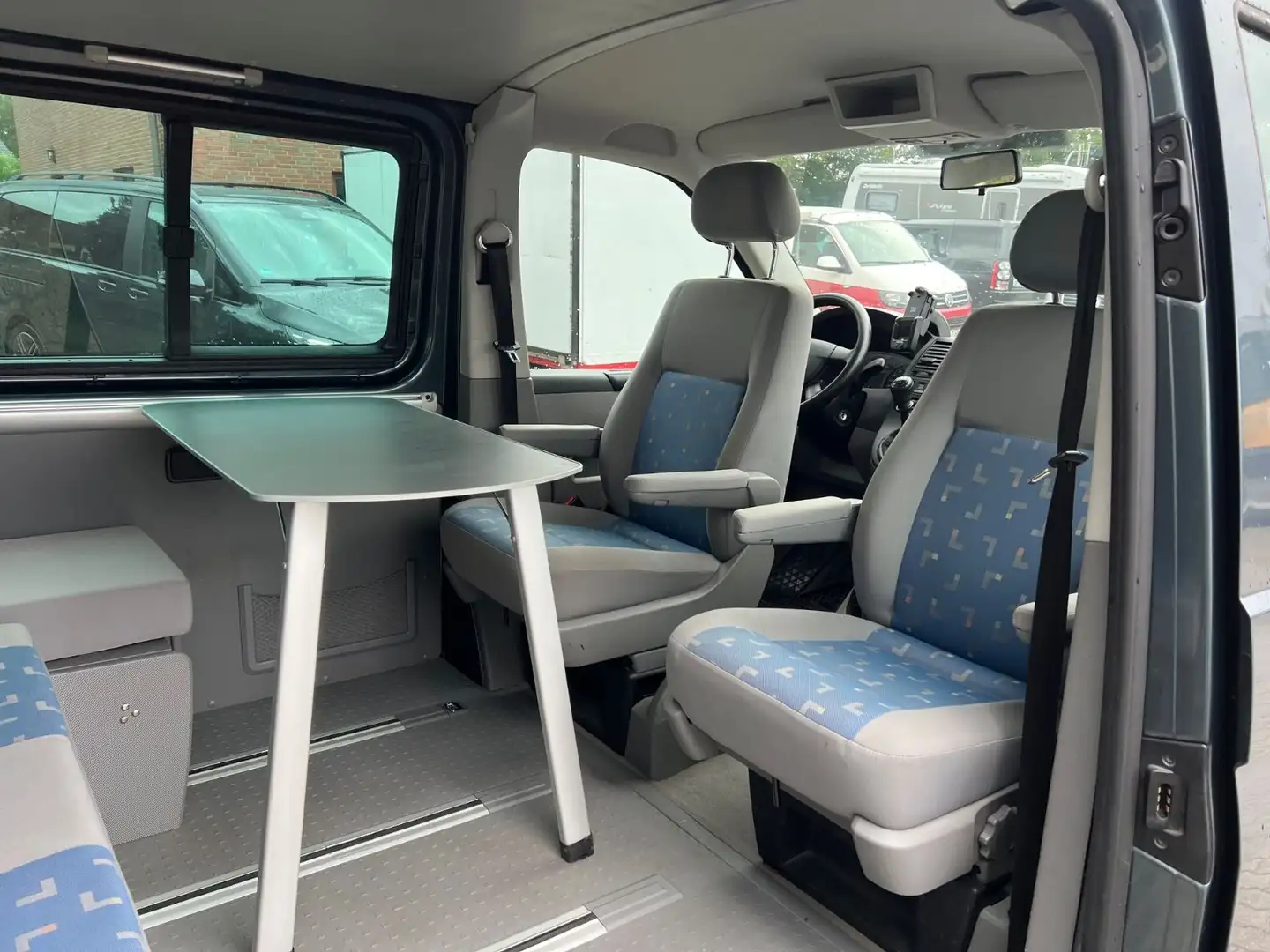 Volkswagen T5 Multivan California Beach BettCampingstühle Grau - 1