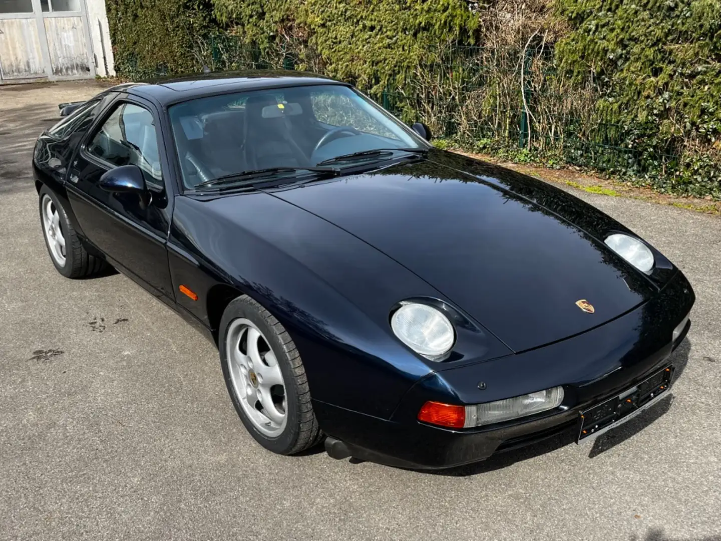 Porsche 928 GTS TOPZUSTAND Синій - 2