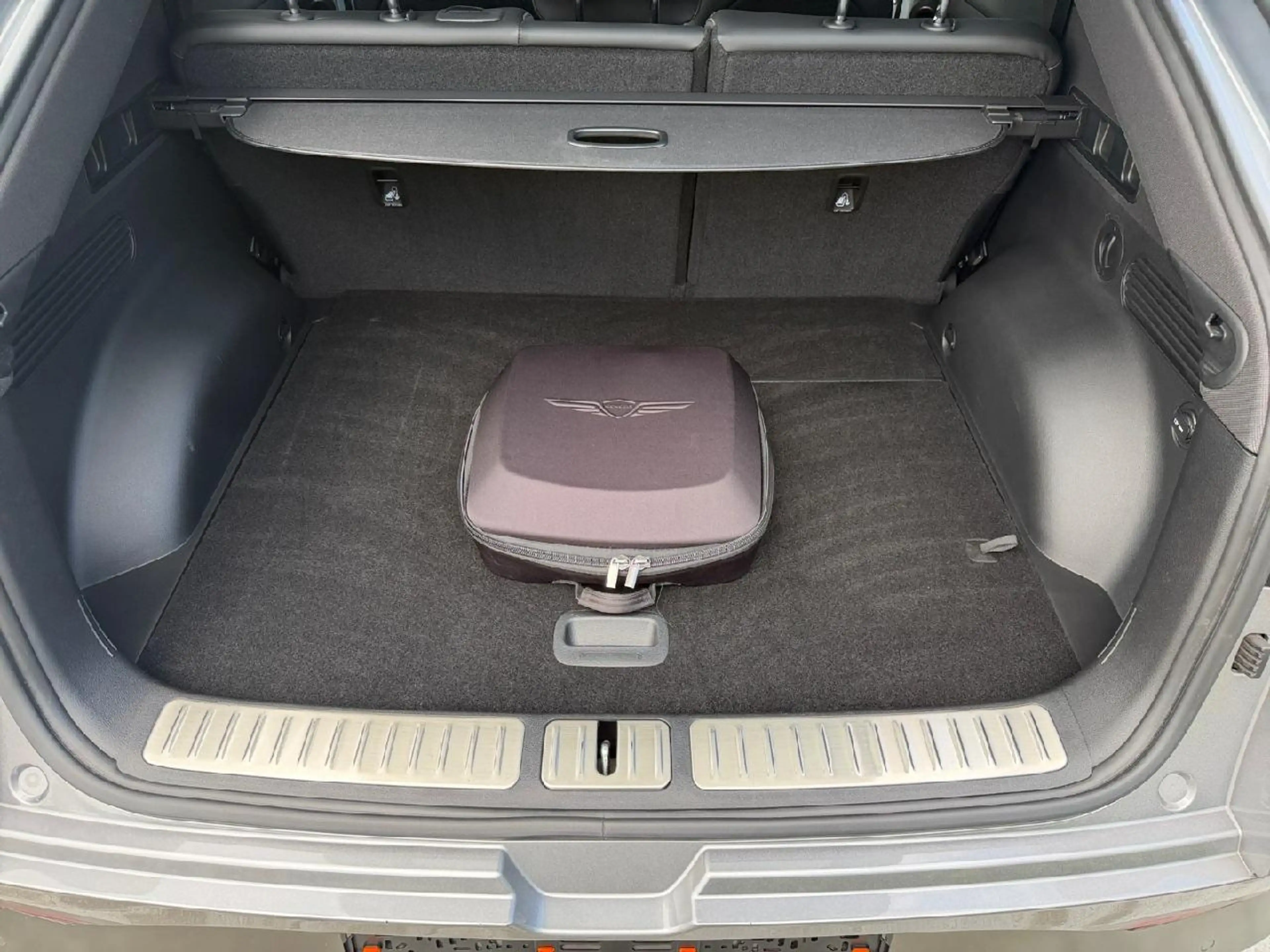 Genesis GV60 Sport Elektro 4WD — photo 21