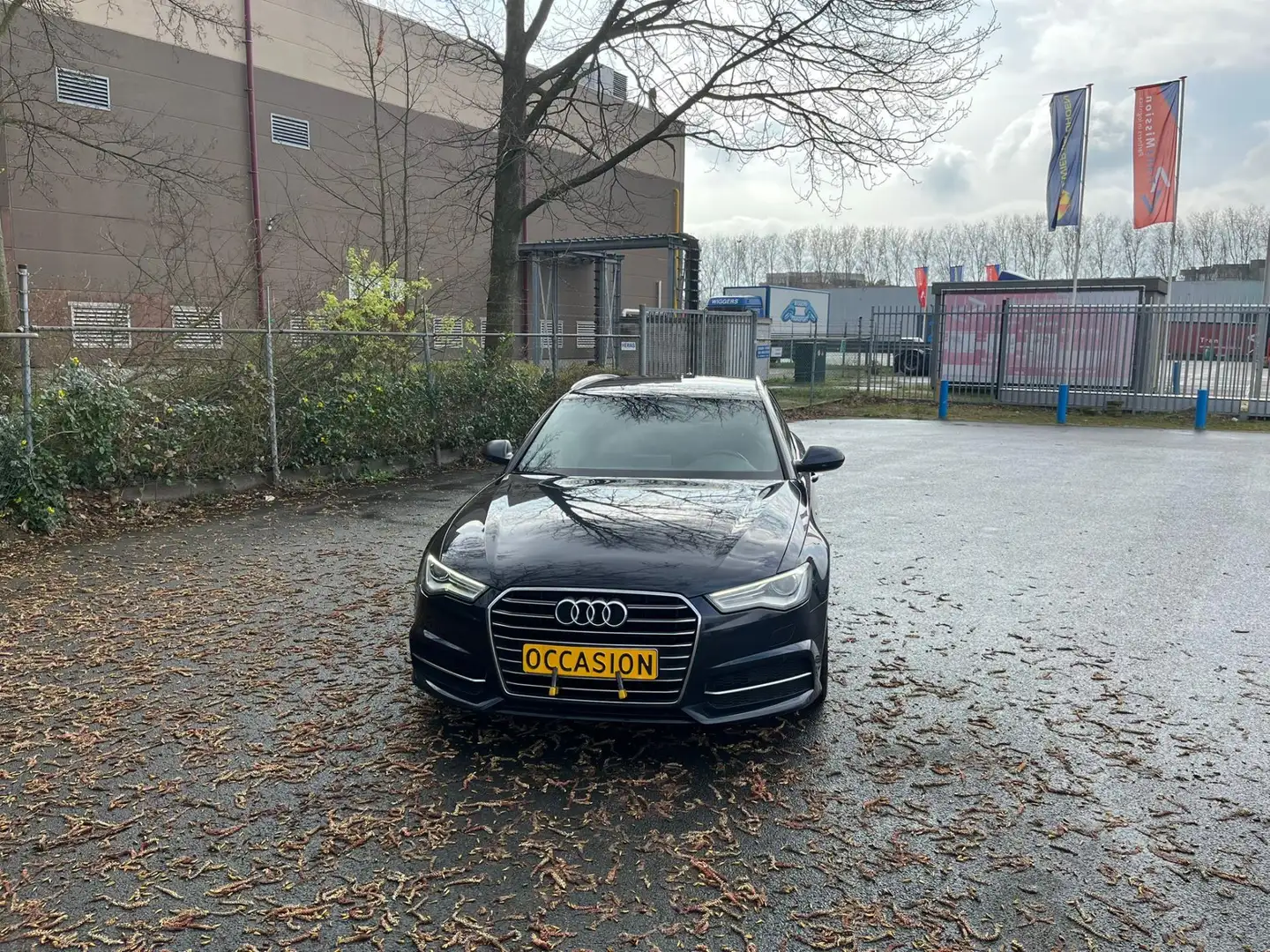 Audi A6 Avant 2.0 TDI ultra Premium Edition LET OP BUITENL Blauw - 2