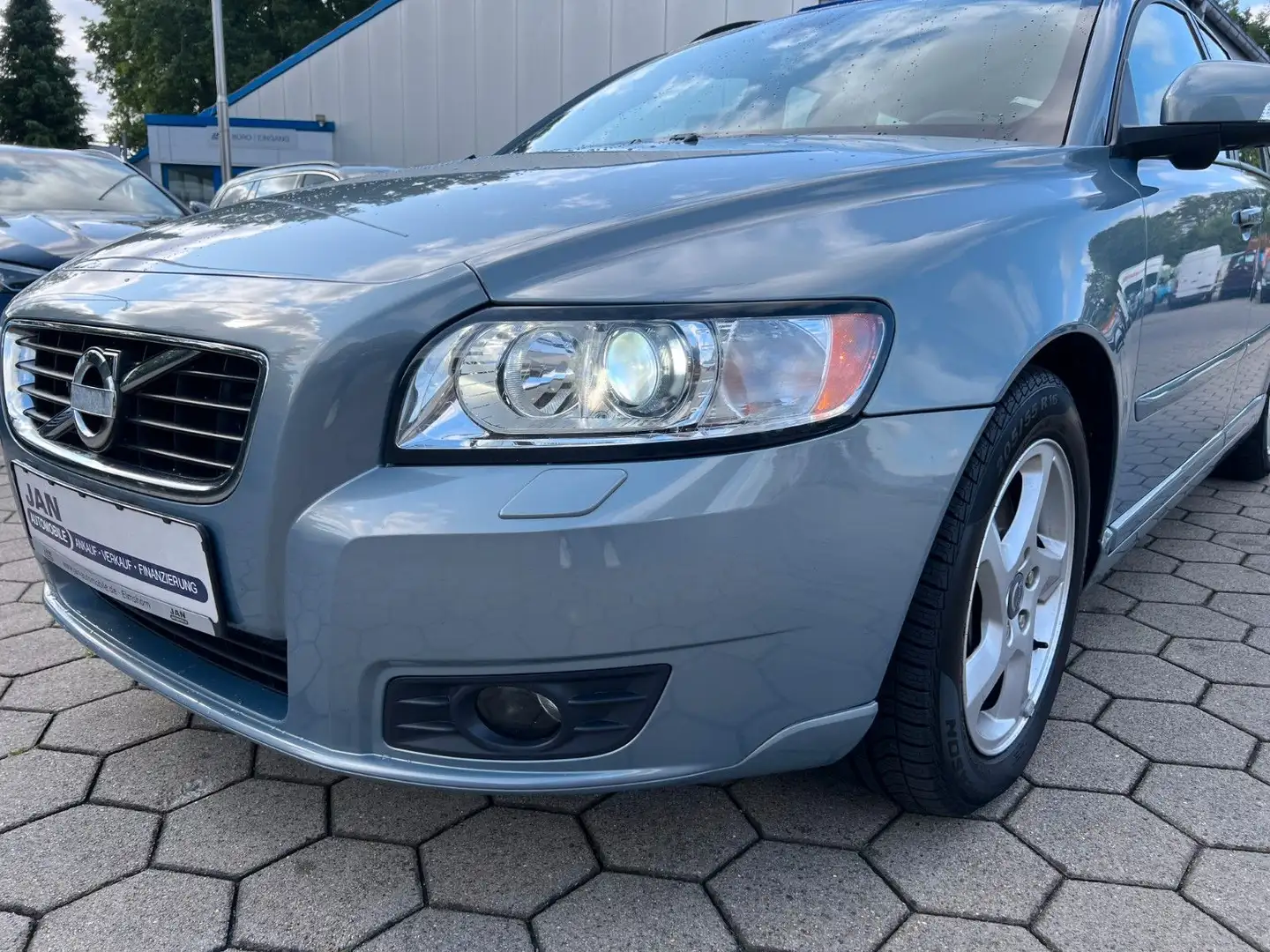 Volvo V50 Kombi D3 Momentum Automatik 1.Hand S-Heft Blauw - 2