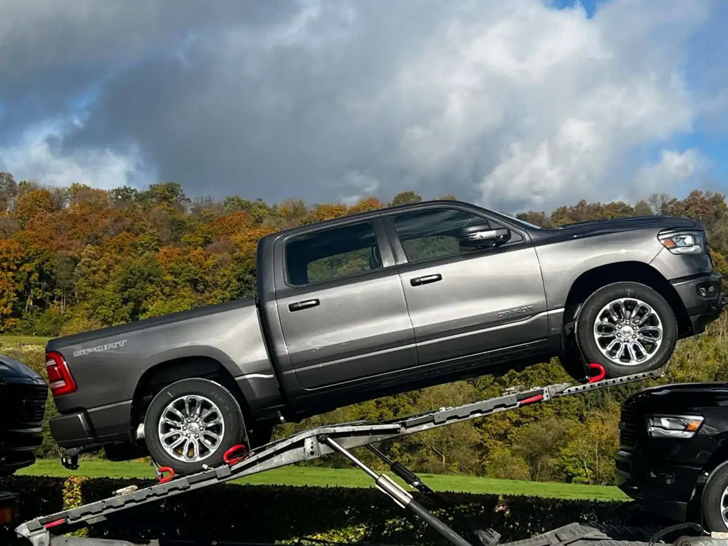 Dodge RAM 1500 5.7 V8 Laramie Sport + LPG Noir - 1