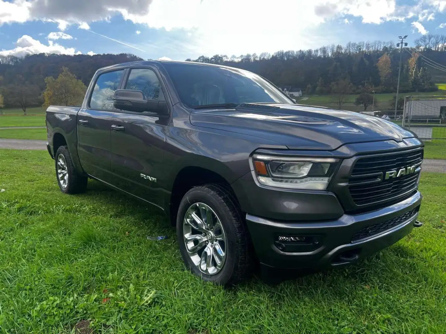 Dodge RAM 1500 5.7 V8 Laramie Sport + LPG Noir - 2