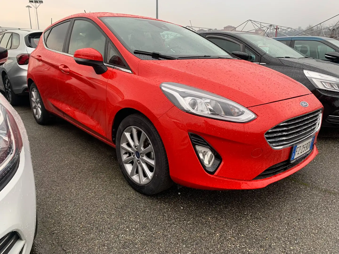 Ford Fiesta 5p 1.1 Titanium 85cv my19.5 Rood - 1