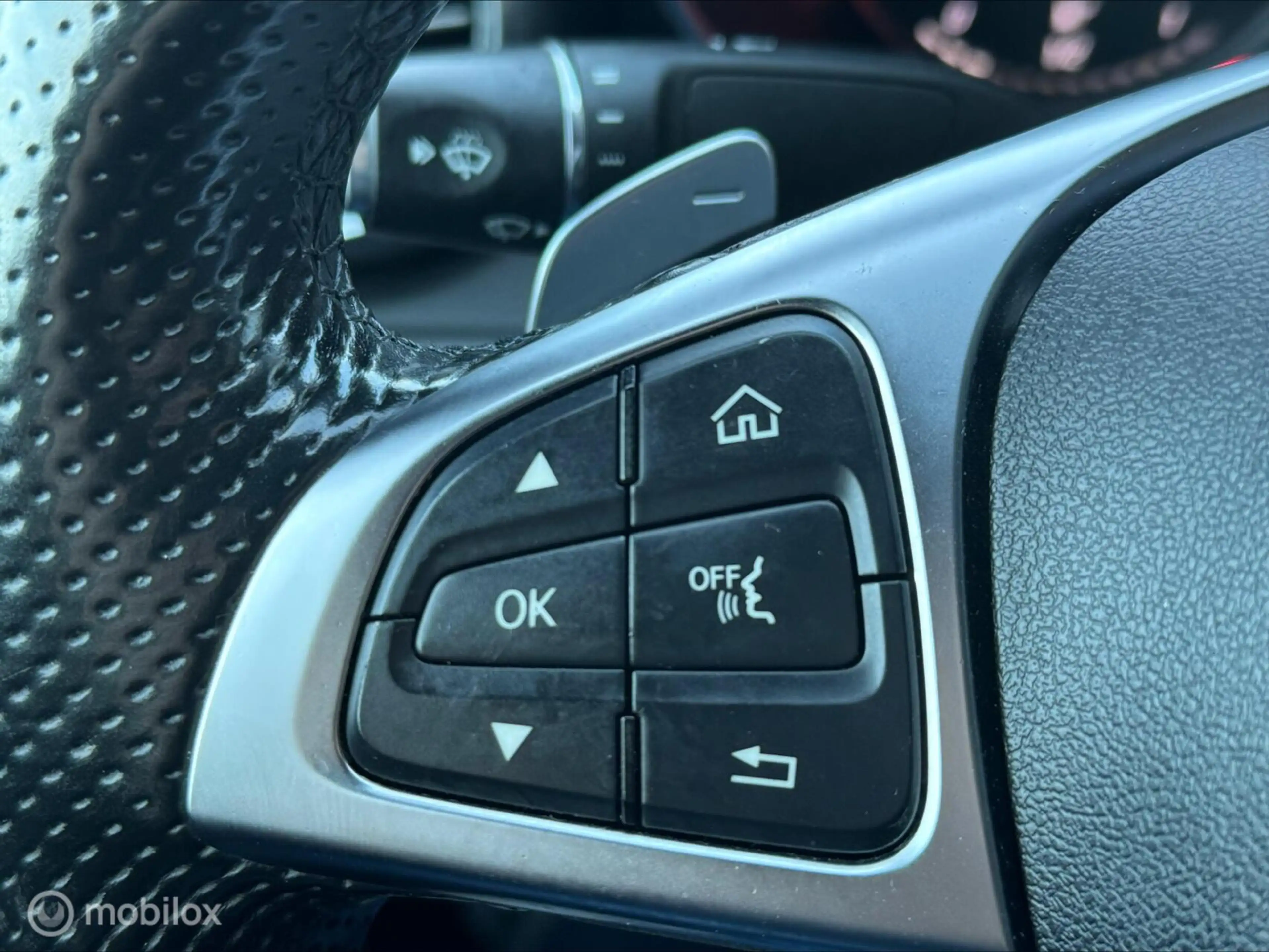 Mercedes-Benz C 250 Cabrio LEDER/ECC-AIRCO/CAMERA/NAVI/VOL — photo 25