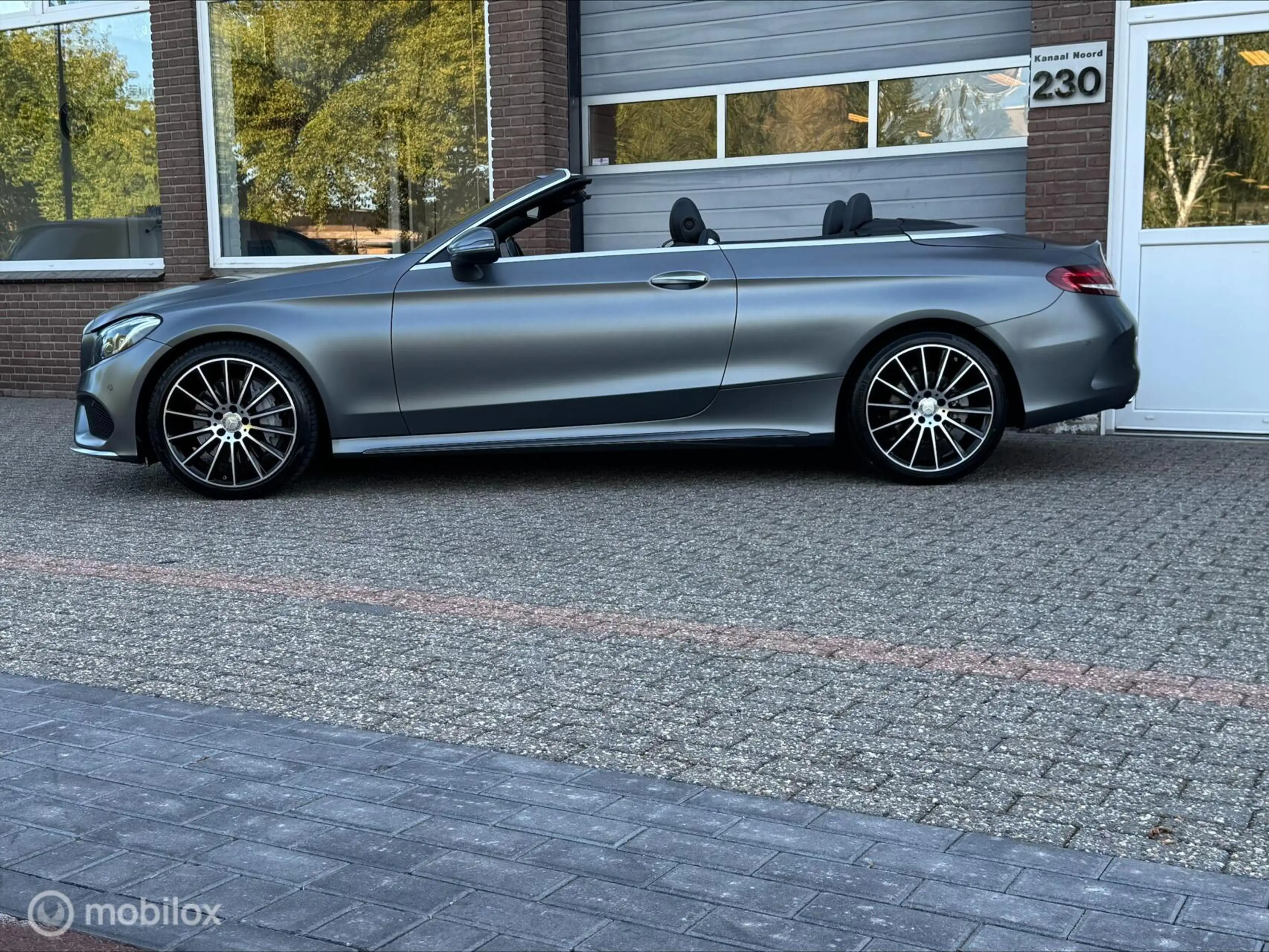 Mercedes-Benz C 250 Cabrio LEDER/ECC-AIRCO/CAMERA/NAVI/VOL — photo 2
