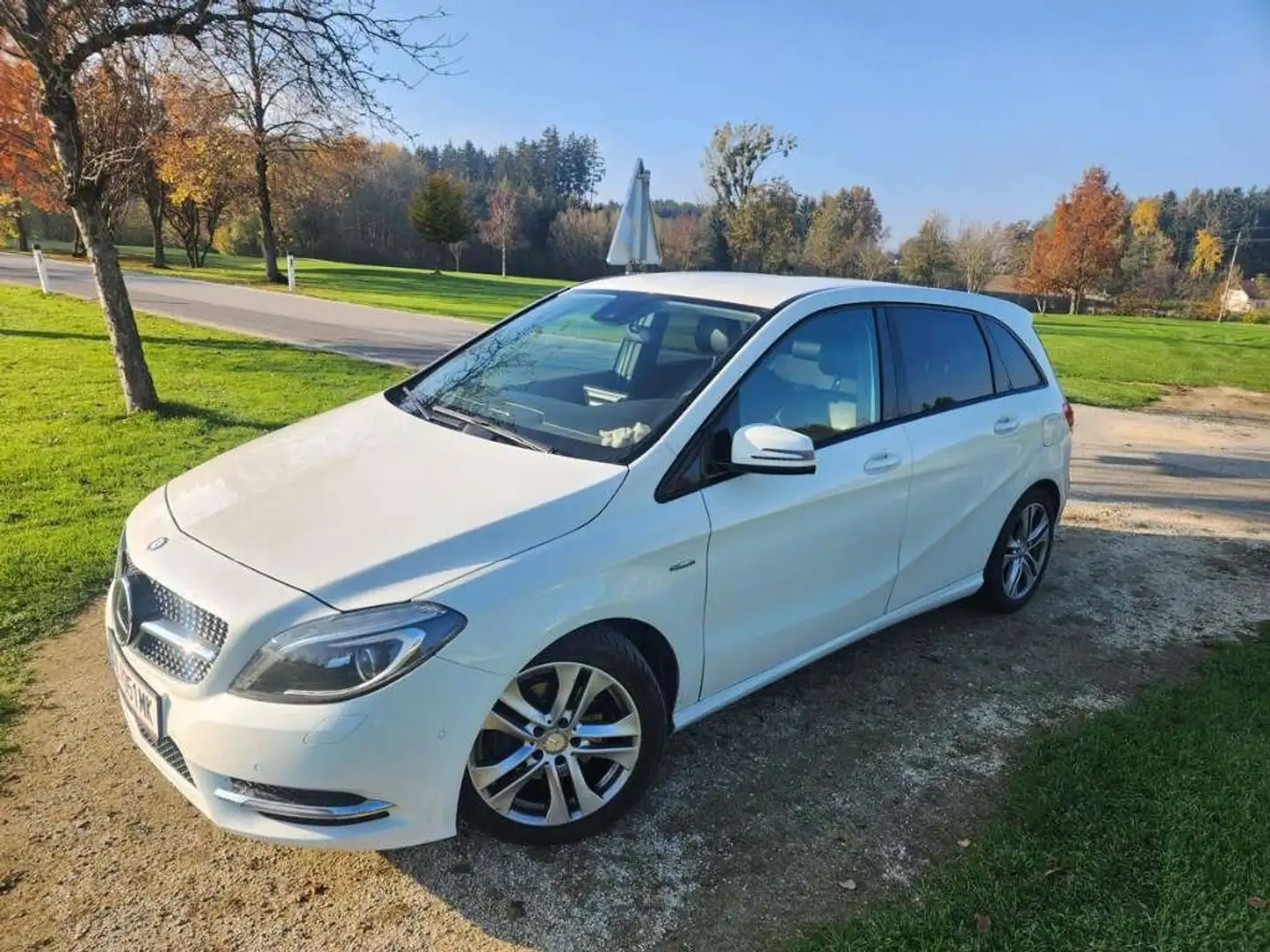 Mercedes-Benz B 180 B 180 CDI BlueEfficiency DPF Weiß - 2