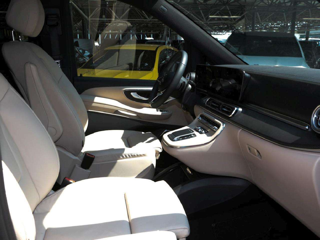 Mercedes-Benz V 250