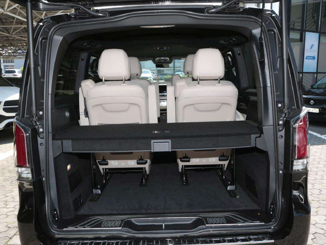 Mercedes-Benz V 250