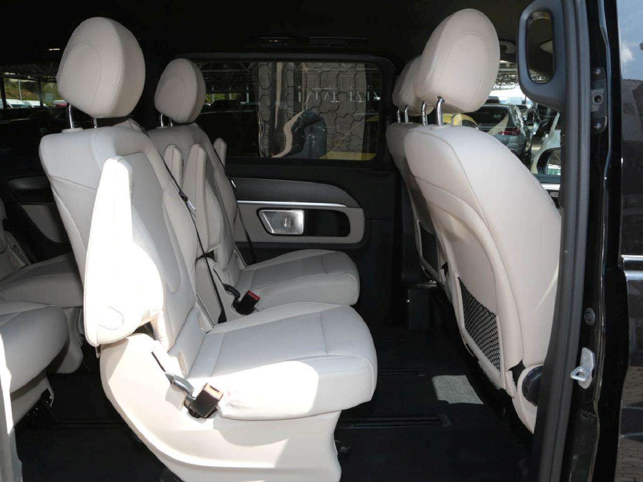 Mercedes-Benz V 250