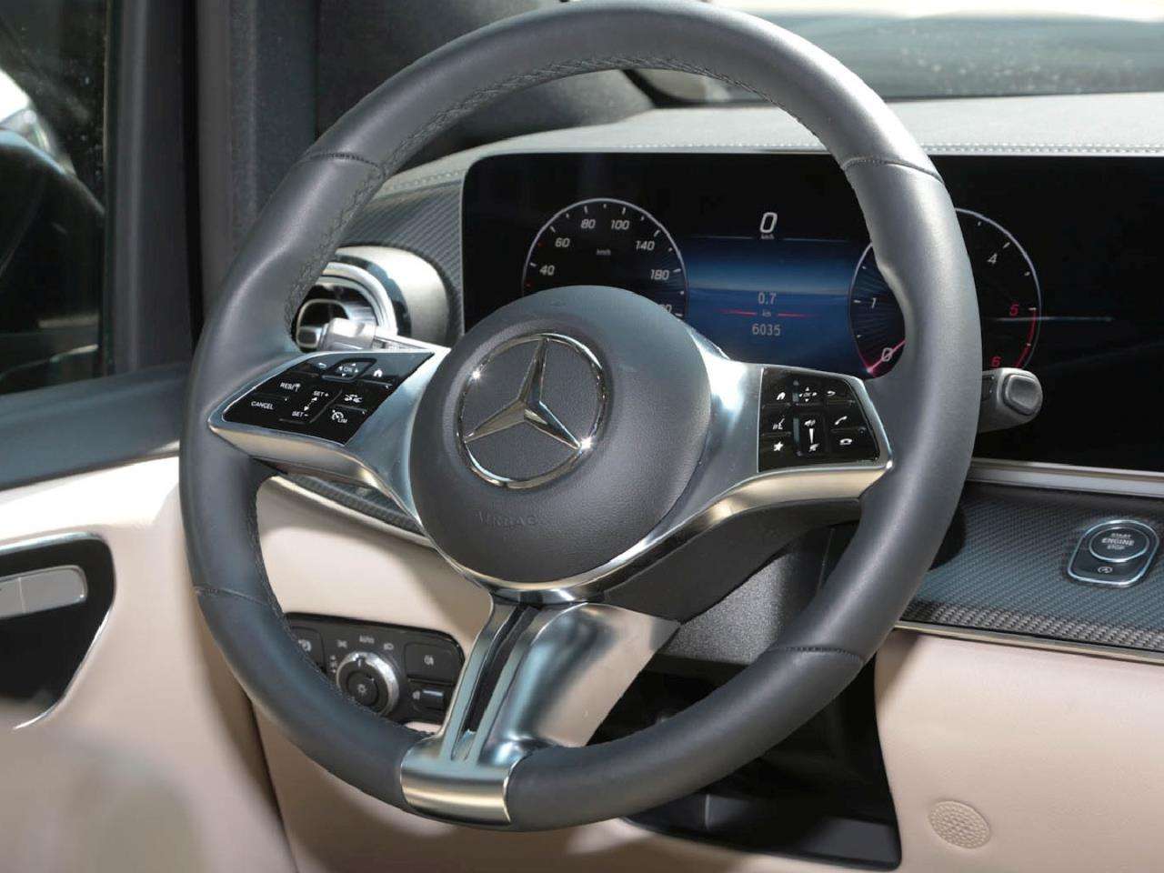 Mercedes-Benz V 250