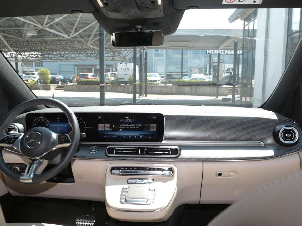 Mercedes-Benz V 250