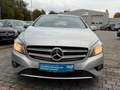 Mercedes-Benz A 180 A -Klasse A 180 BlueEfficiency Automatik Silber - thumbnail 2