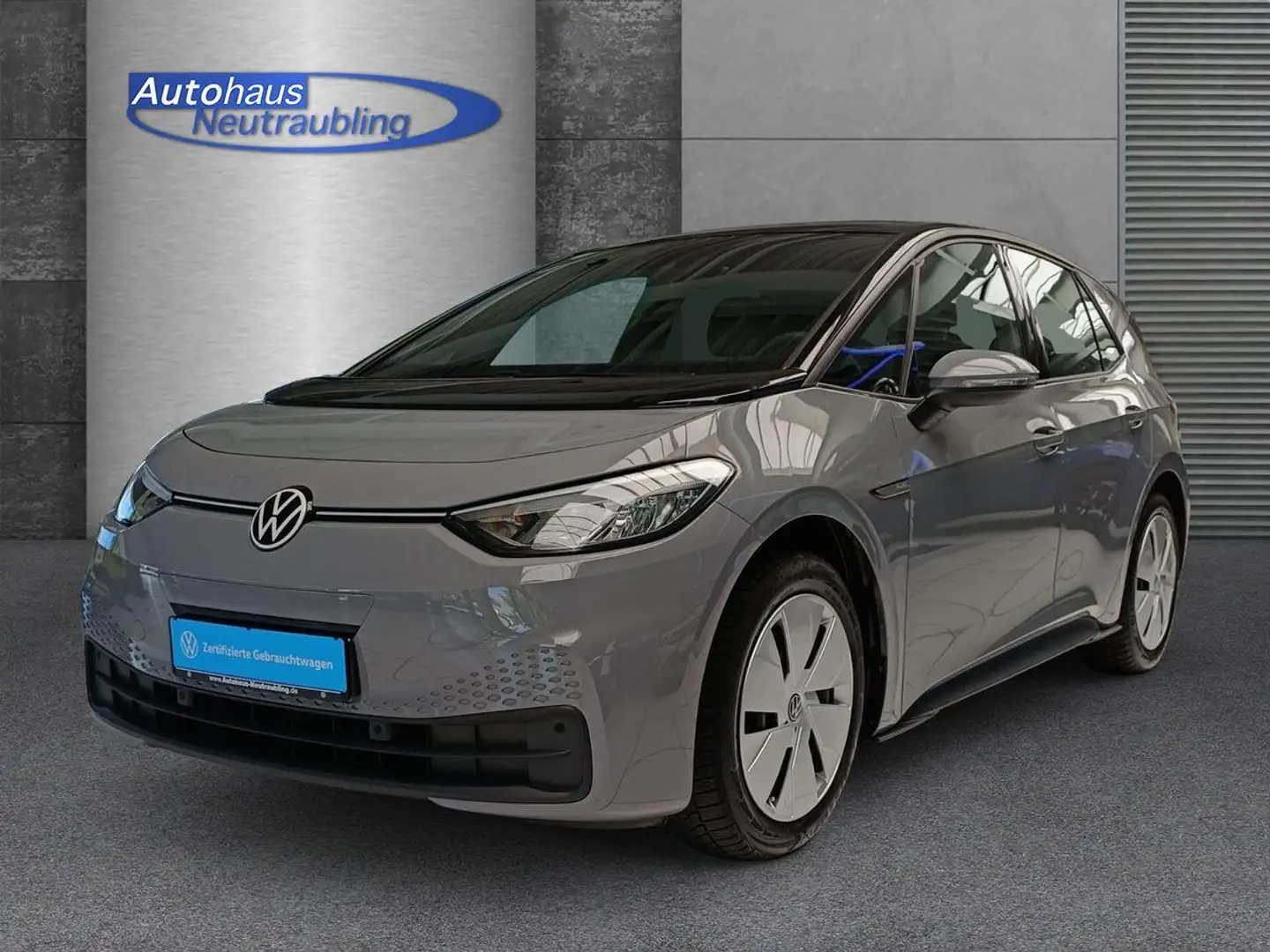 Volkswagen ID.3 45 KWh "PURE PERFORMANCE" 150 PS DSG+NAVI+KLIMA+PD Grau - 2