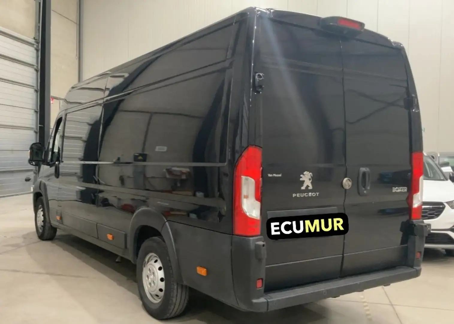 Peugeot Boxer Furgón 2.2BlueHDI 435 L4H2 S&S 165 Negro - 2