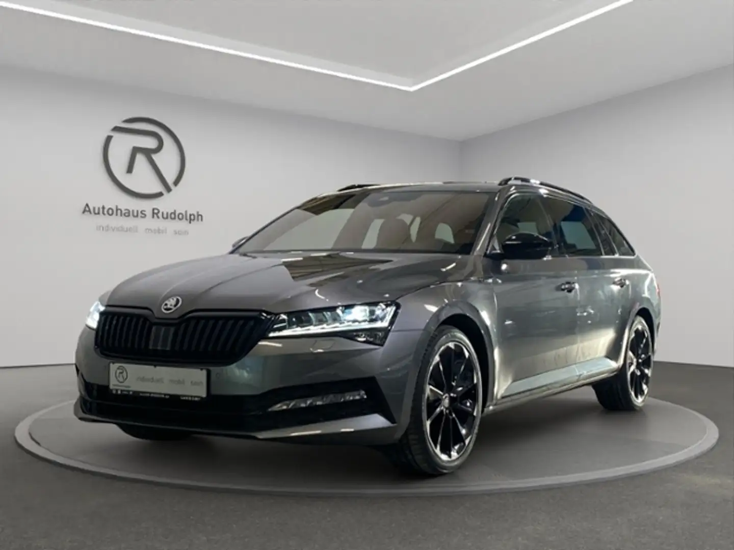 Skoda Superb Combi 2.0 TDI DSG Sportline / Navi Grau - 2
