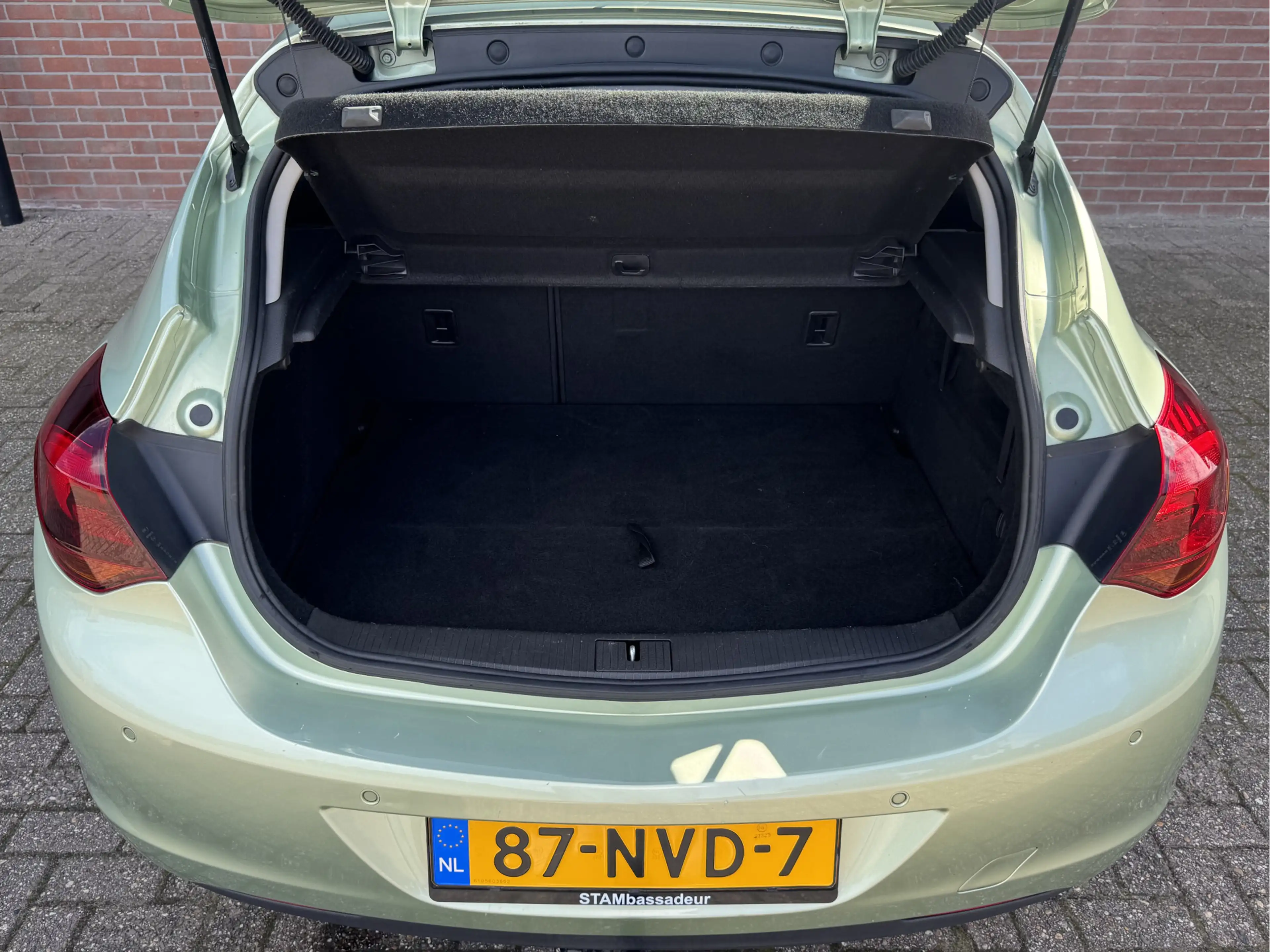 Opel Astra 1.6 COSMO | NL-AUTO | CRUISE! | TREKHAAK! — photo 30