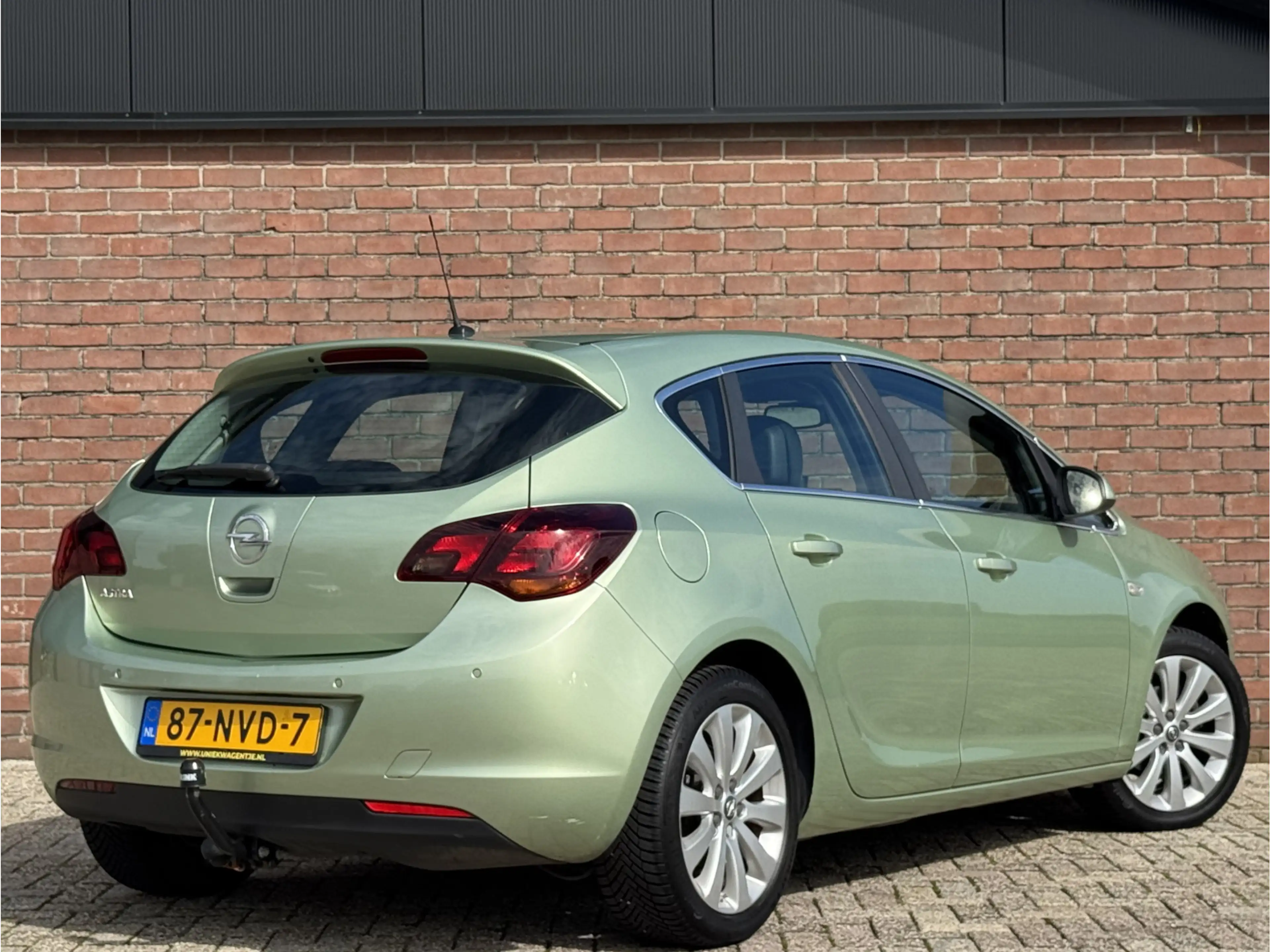 Opel Astra 1.6 COSMO | NL-AUTO | CRUISE! | TREKHAAK! — photo 8