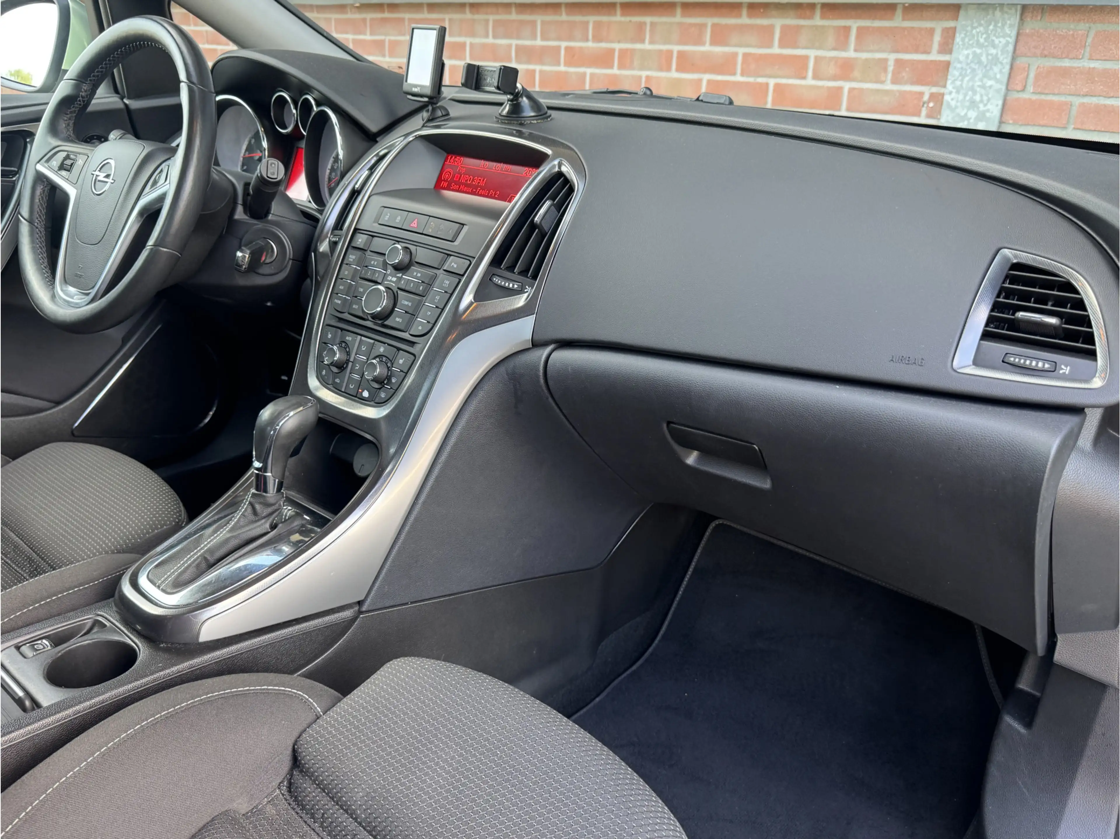 Opel Astra 1.6 COSMO | NL-AUTO | CRUISE! | TREKHAAK! — photo 11