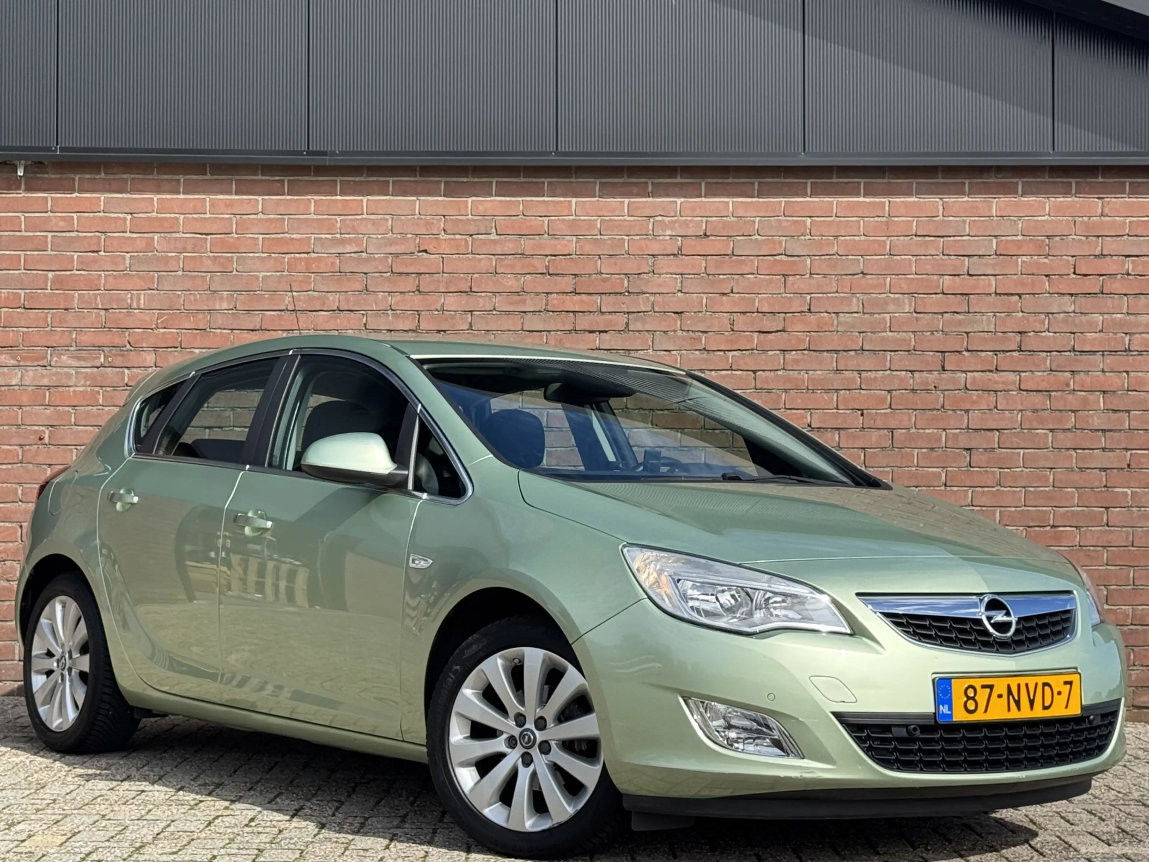 Opel Astra 1.6 COSMO | NL-AUTO | CRUISE! | TREKHAAK! — photo 4
